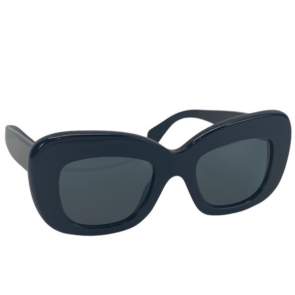 Celine DIANE CL41432 Black Chunky Sunglasses w/ case & cleaning cloth - Picture 1 of 8